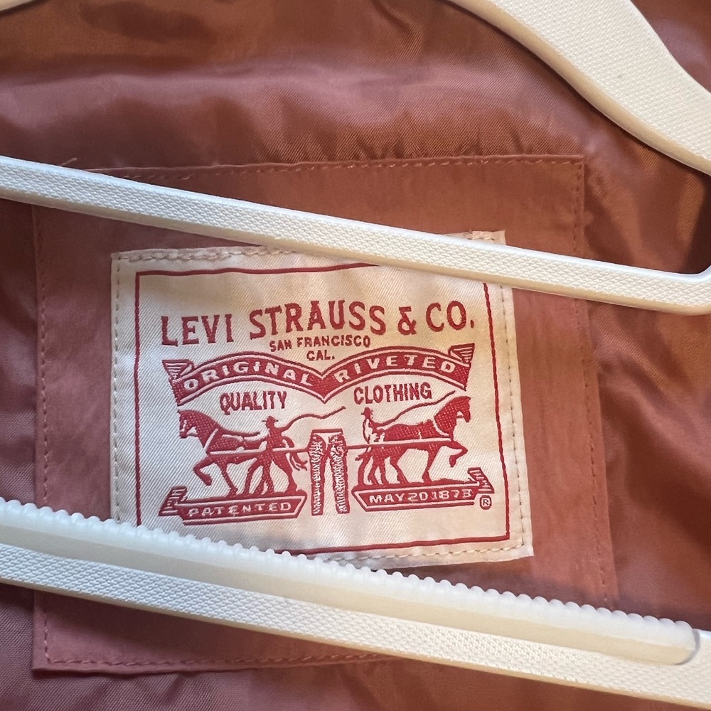 Levi’s Rusty Pink Lightweight Utility Jacket - Picture 6 of 13